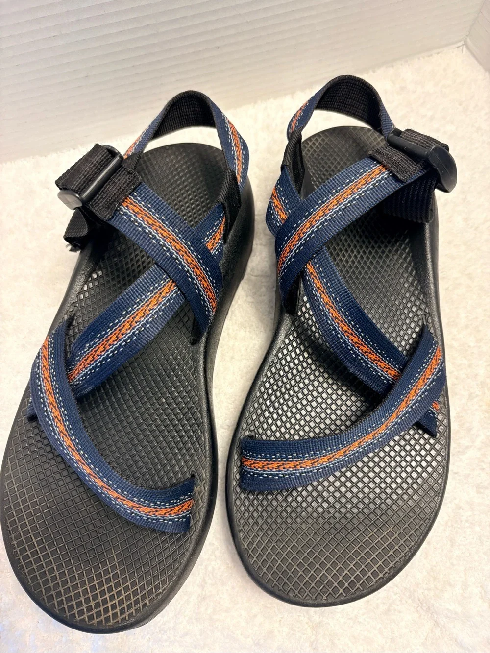 Chaco Men’s Z1 Classic Navy/Orange Strappy Sport Sandals Vibram Sole Size 10